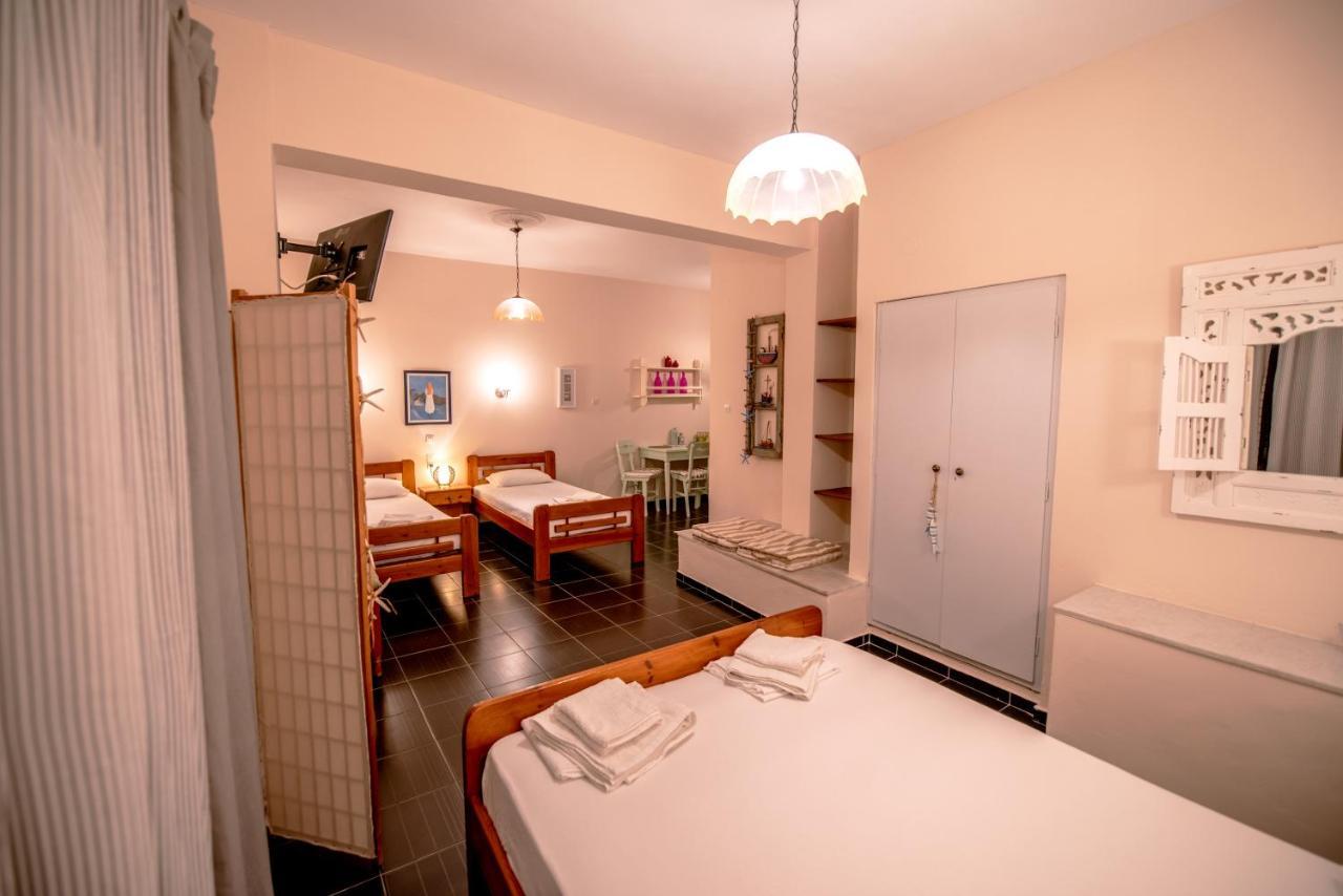 Stella Studios Poros Town Esterno foto