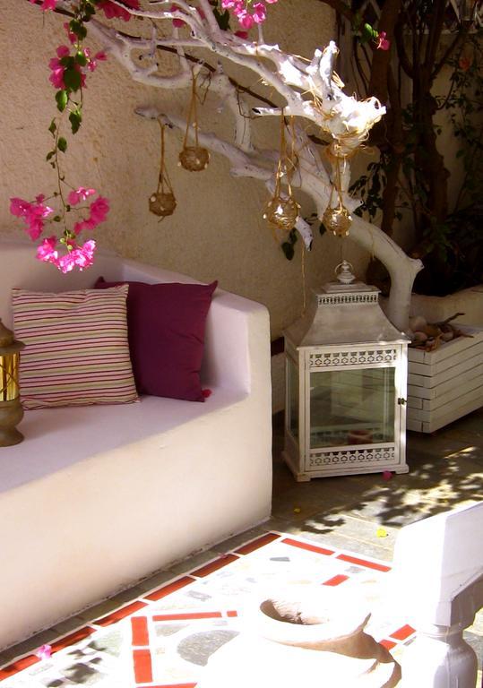 Stella Studios Poros Town Esterno foto